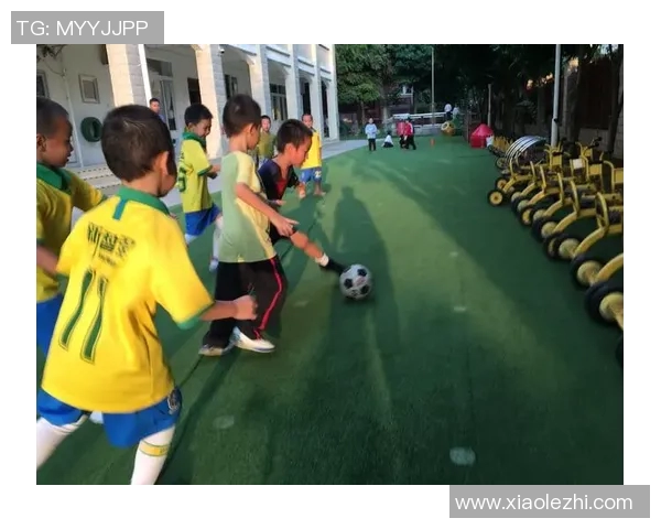 足球明星挑战智力游戏下棋视频精彩瞬间回顾